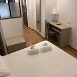 Saint Roch Centre 3* מונפלייה