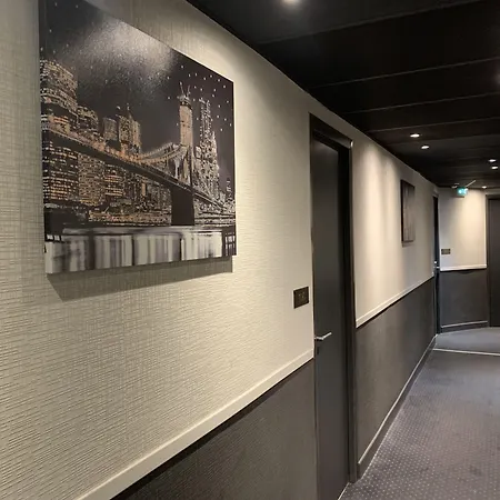 Hotel Saint Roch Centre 3*