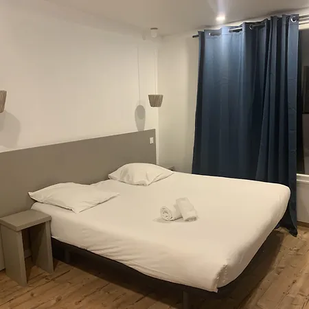 Saint Roch Centre Hotel 3*