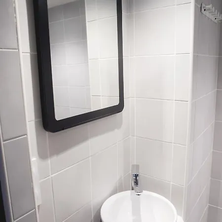 Hotel Saint Roch Centre 3*