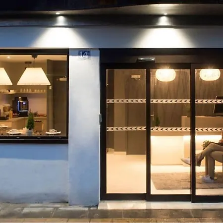 Saint Roch Centre 3* מונפלייה