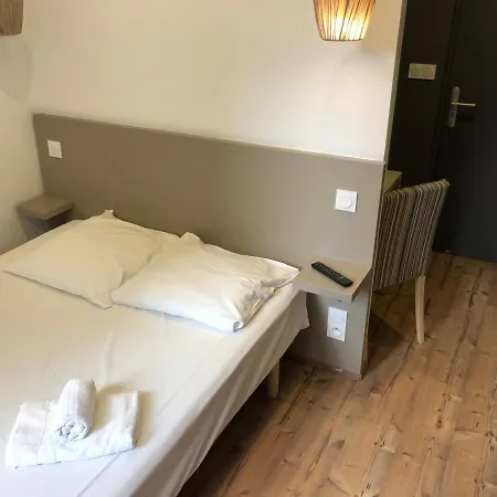 Saint Roch Centre Hotel