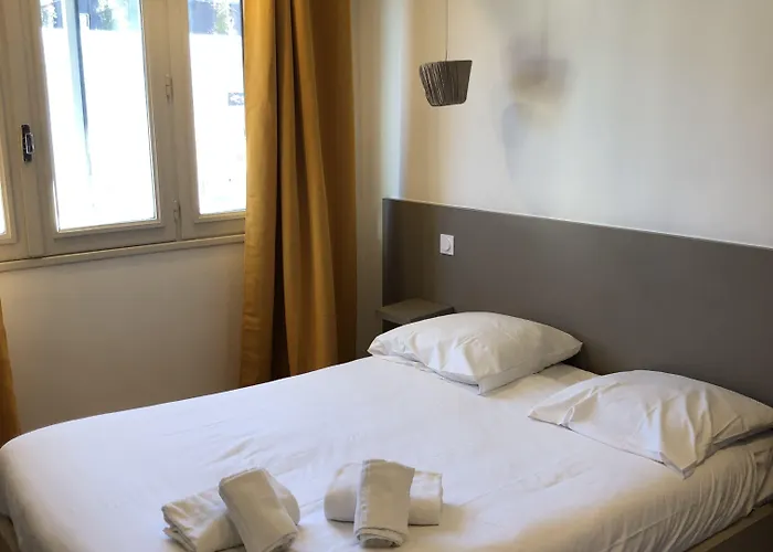 Hotel Saint Roch Centre