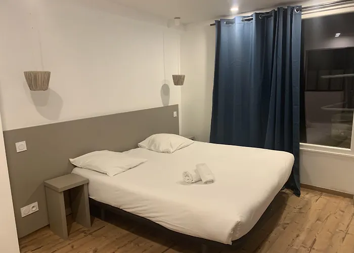 Saint Roch Centre Hotel 3*