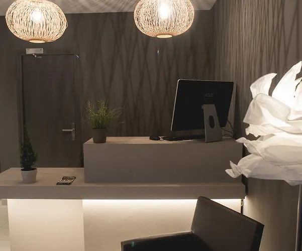 Hotel Saint Roch Centre