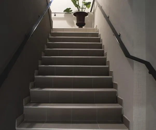 Hotel Saint Roch Centre 3*