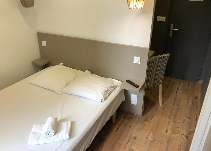 Saint Roch Centre Hotel